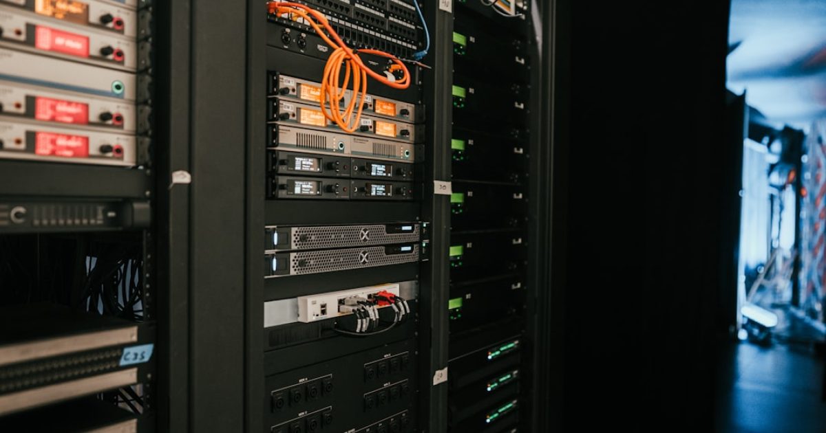 Alojamento SSD NVMe: 10x Mais Rápido Que SATA? | AlgarIT